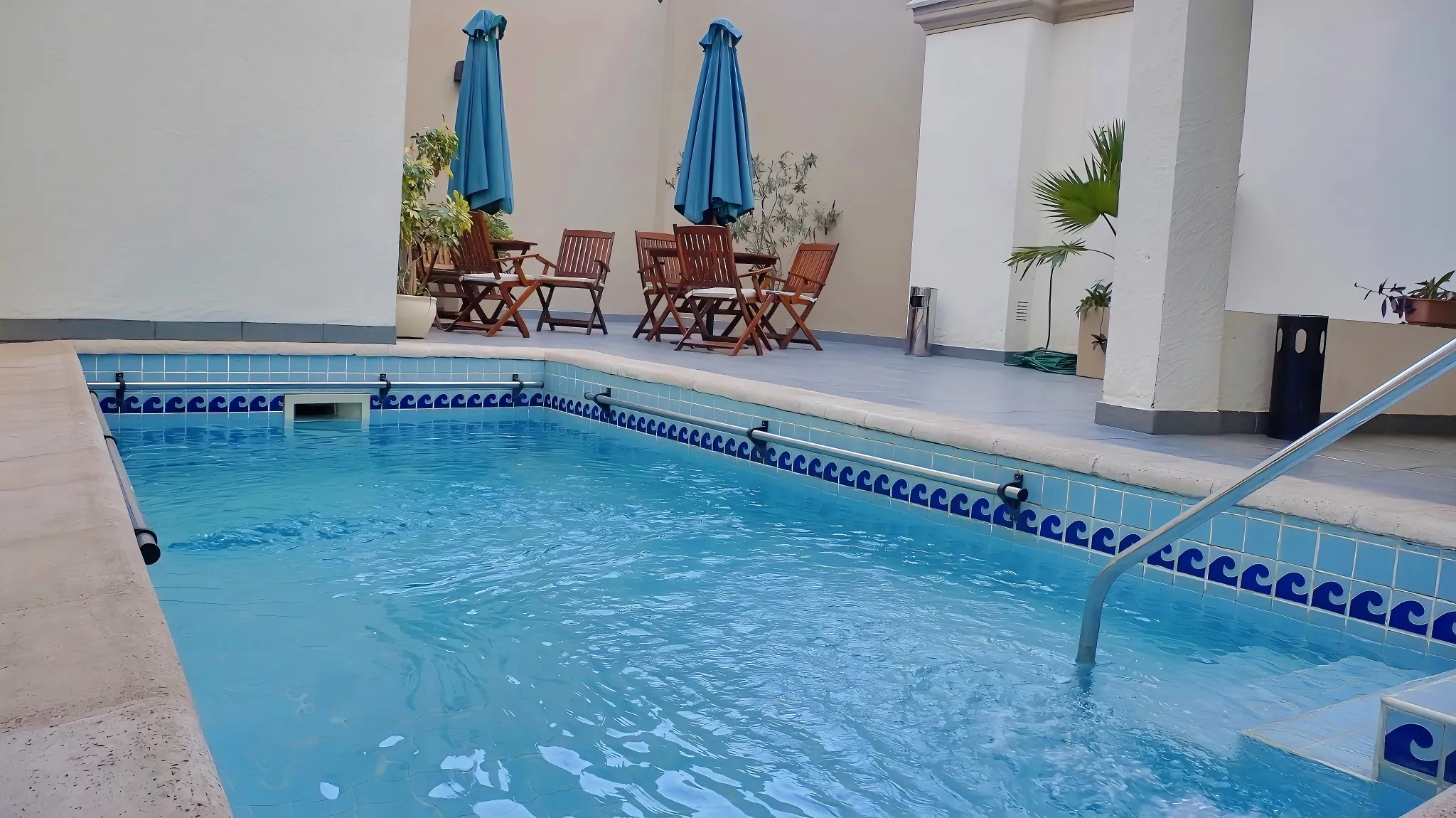 Condor Suites 2