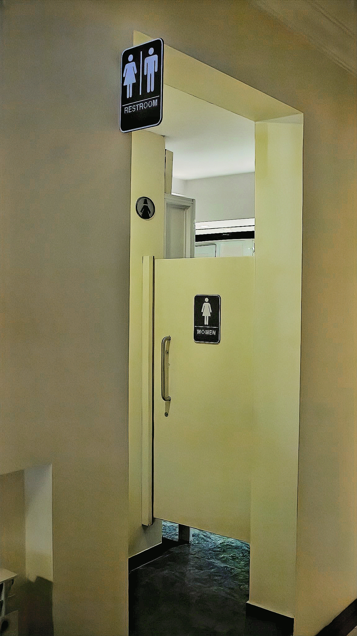 Hotel 13